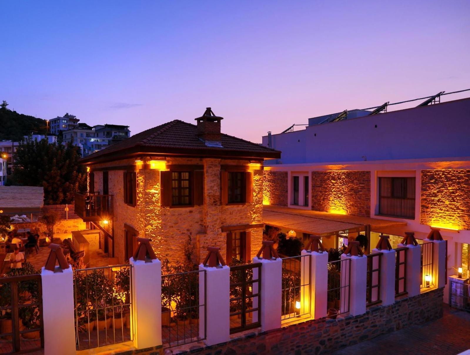 Guelluek Uno Elegance Otel Екстериор снимка